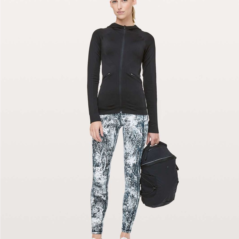 Lululemon Speed Up Tight *Full-On Luxtreme 28" Size 2 Color Wildwood Multi